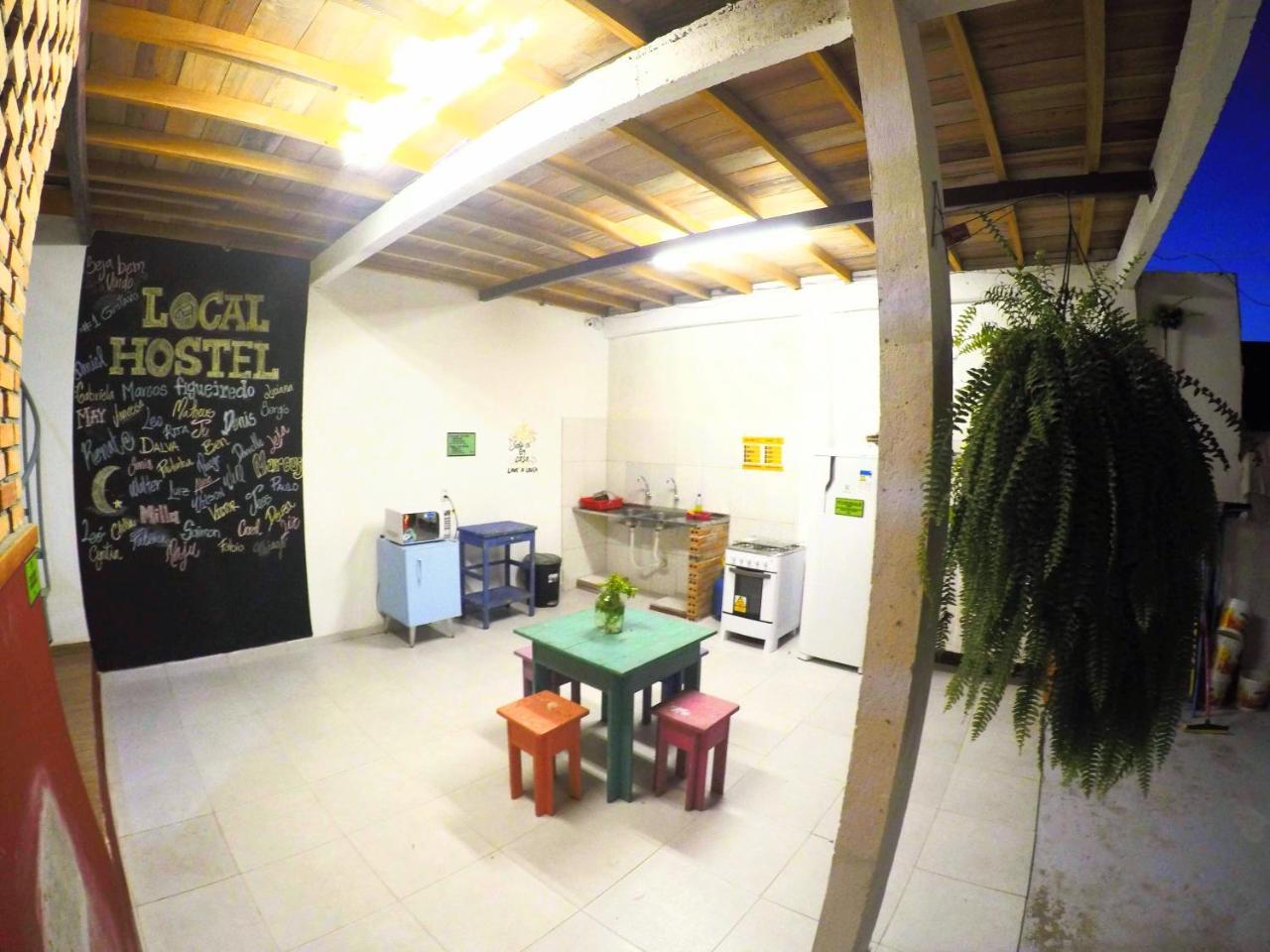 Hostel Da Milla Presidente Figueiredo Luaran gambar
