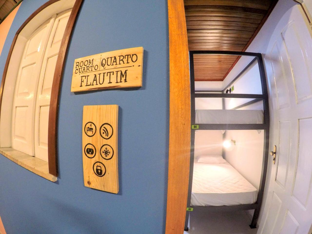 Hostel Da Milla Presidente Figueiredo Luaran gambar